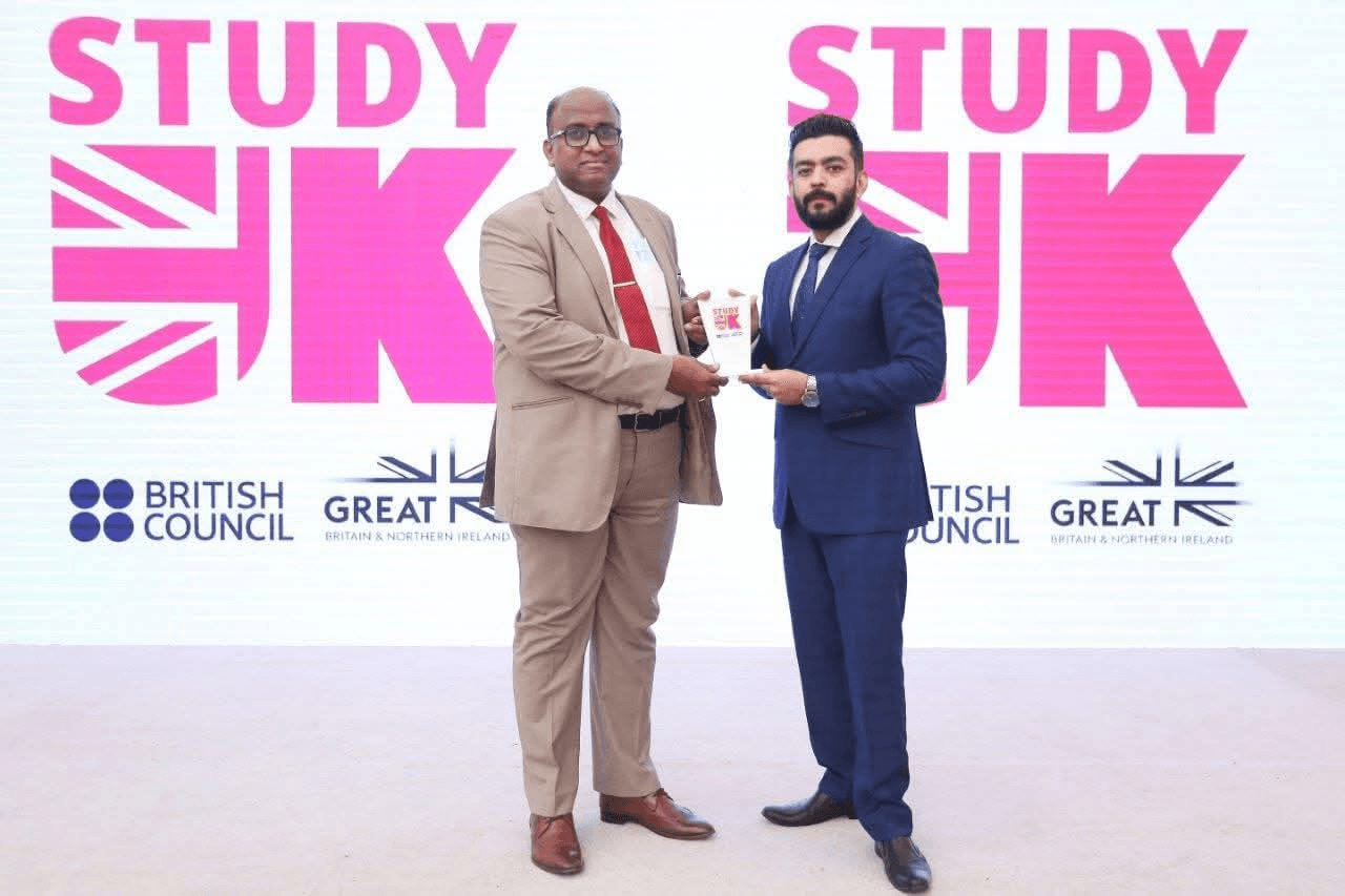 Ghulam Shabbir Babar receiving a Study UK award at the British Council